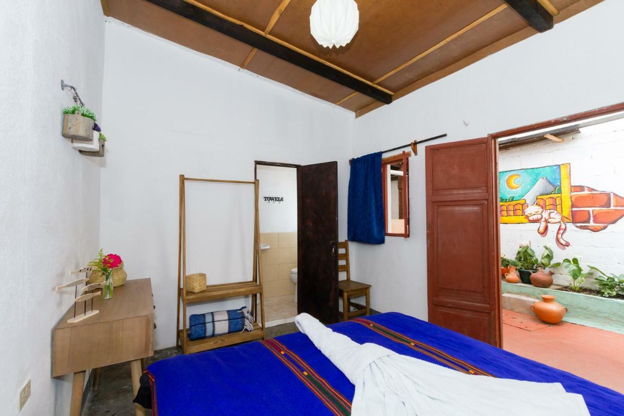 Tamarindo Guest House, Near Arco Santa Catarina Антигуа-Гватемала Экстерьер фото